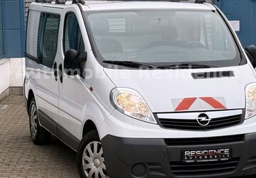 Opel Vivaro 118.000 km 9.598 &euro; Ratingen 40880