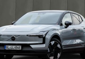 Volvo EX30 5.000 km 47.930 &euro; Bergisch Gladbach 51469