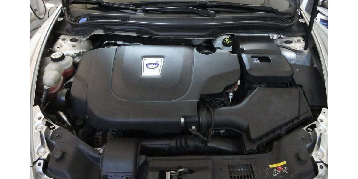 Volvo C70 2,0 D/130 KW 1.Hand Leder+Xenon+Klima Top 151.550 km 12.490 &euro; Neuss 41462