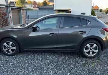 Mazda 3 86.000 km 11.000 &euro; Köln 51103