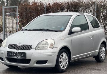 Toyota Yaris 106.000 km 3.999 &euro; Wuppertal 42389