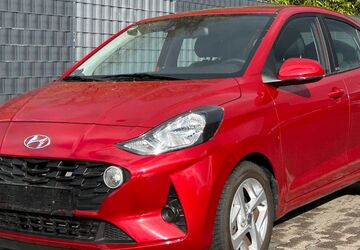 Hyundai i10 8.250 km 14.750 &euro; Solingen 42655