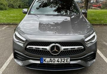 Mercedes-Benz GLA 250 86.000 km 29.600 &euro; Köln 51065