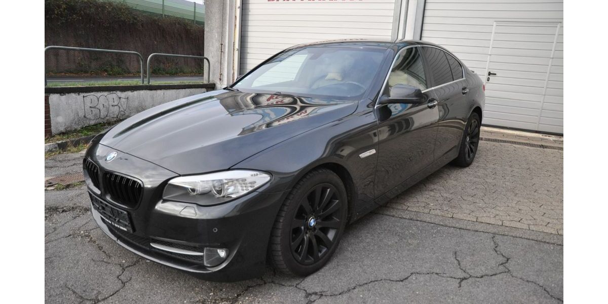 BMW 520 176.700 km 12.850 &euro; Neuss 41460