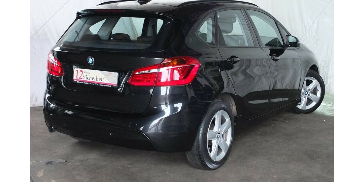 BMW 218 Active Tourer ADVANTAGE NAVI PARKASISSTENT SHZ 124.575 km 10.900 &euro; Köln 50858