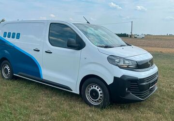 Opel Vivaro 14.500 km 17.900 &euro; Leverkusen 51381