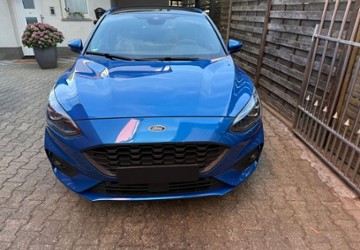 Ford Focus 105.000 km 15.400 &euro; Solingen 42651