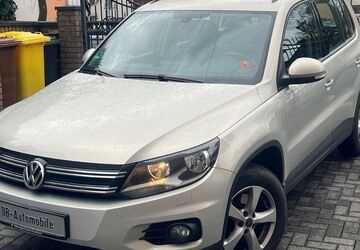 VW Tiguan 125.600 km 11.299 &euro; Bergisch Gladbach 51469