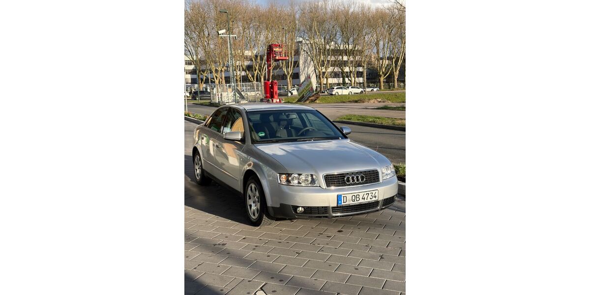 Audi A4 160.000 km 3.000 &euro; Düsseldorf 40229