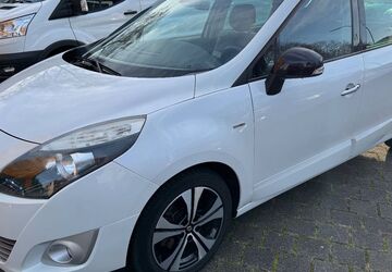 Renault Scenic 98.000 km 7.199 &euro; Neuss 41462