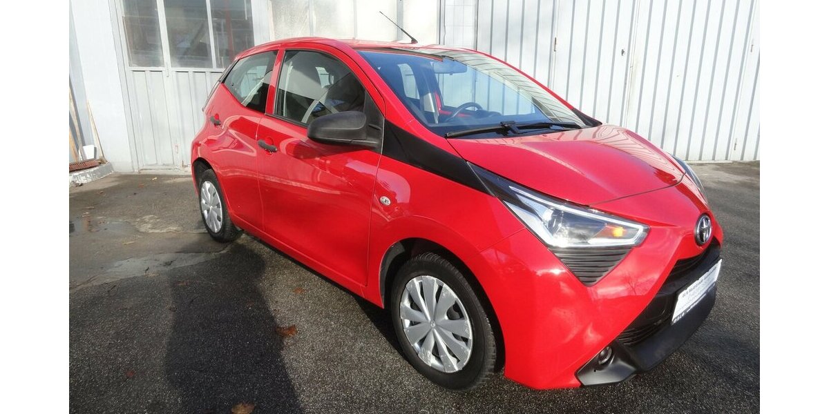Toyota Aygo X x-Business-Paket 53 KW Klima 1.Hd 100.000 km 6.999 &euro; Neuss 41462