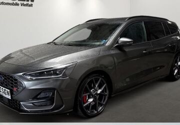 Ford Focus 15.256 km 36.990 &euro; Neuss 41464