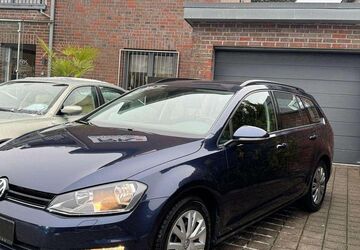 VW Golf 200.000 km 5.999 &euro; Solingen 42651