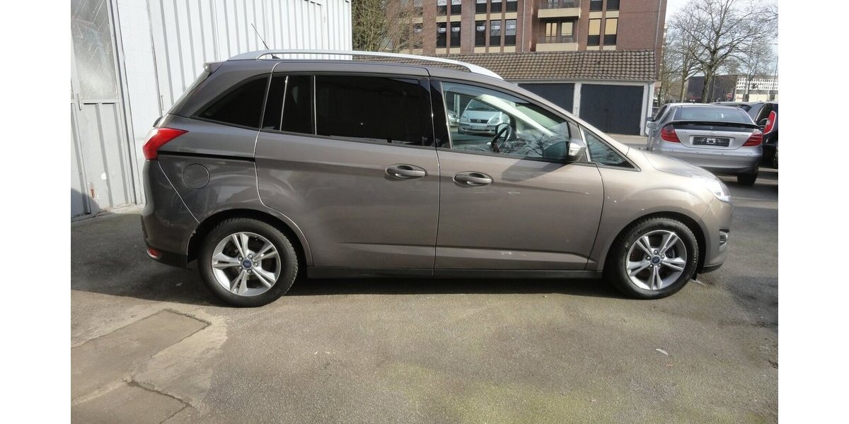 Ford Grand C-Max SYNC Edit. 1,6L/110KW Klima+SHZ+PDC 170.000 km 5.999 &euro; Neuss 41462