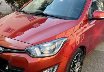 Hyundai i20 113.000 km 6.600 &euro; Solingen 42697