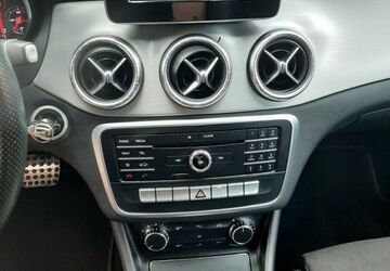 Mercedes-Benz CLA 200 85.000 km 21.500 &euro; Köln 51149