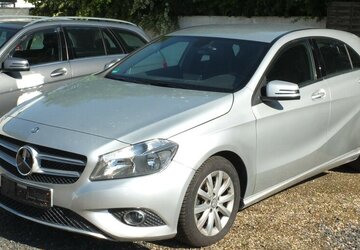 Mercedes-Benz A 180 WM26:STYLE NAVI SHZ MFL LMF TEILLEDER alle I 92.145 km 11.198 &euro; Köln 50858