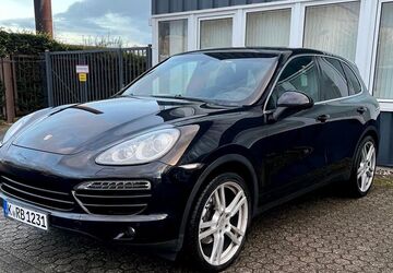 Porsche Cayenne 218.888 km 14.999 &euro; Köln 50933