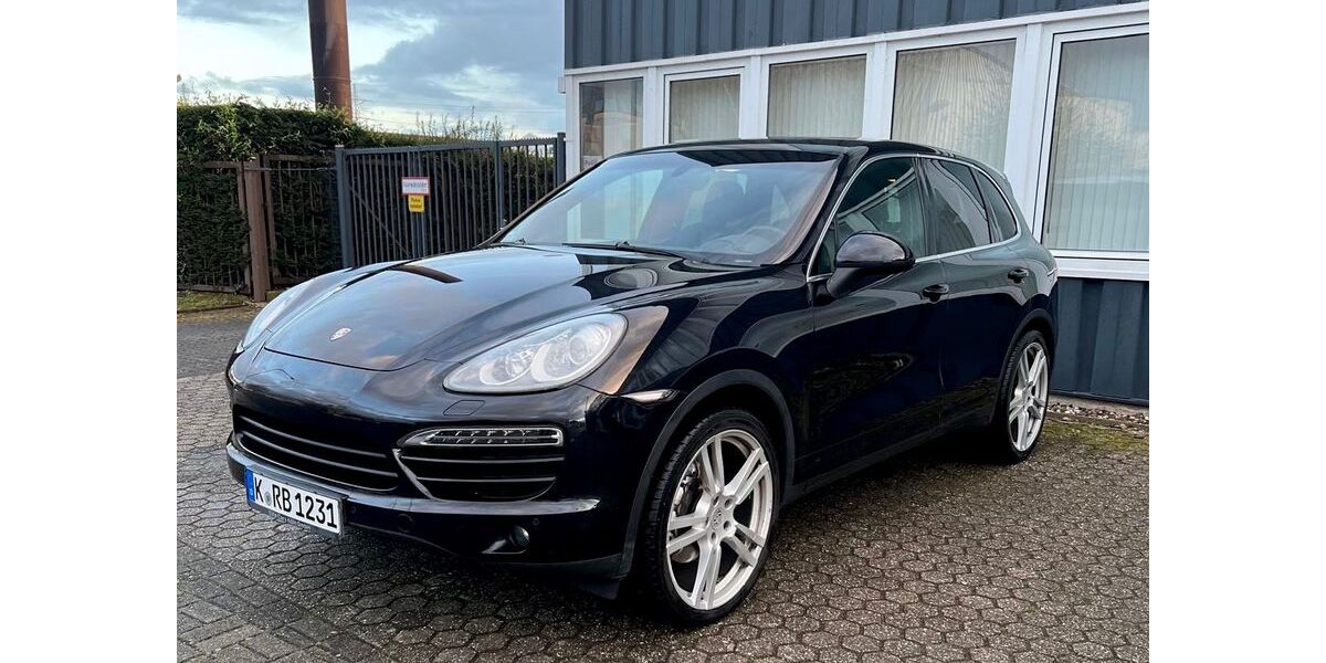Porsche Cayenne 218.888 km 14.999 &euro; Köln 50933