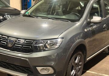 Dacia Sandero 71.000 km 8.390 &euro; Wuppertal 42349