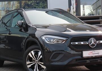 Mercedes-Benz GLA 200 129.683 km 27.490 &euro; Neuss 41469