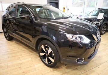 Nissan Qashqai 101.580 km 13.990 &euro; Wuppertal 42327