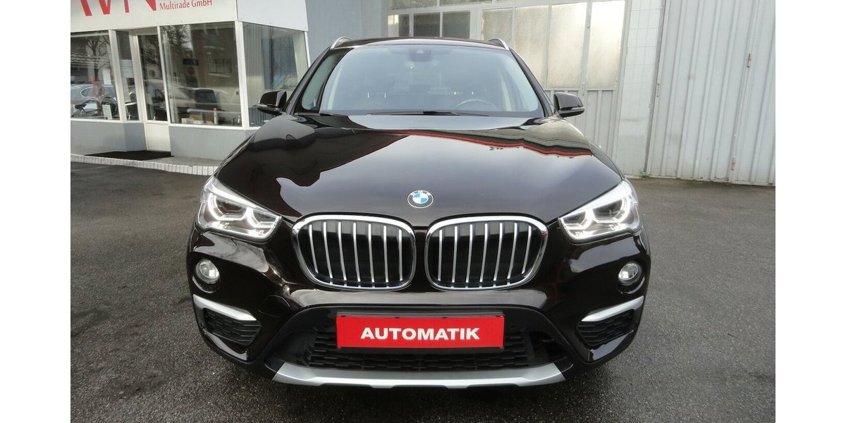 BMW X1 20 d xLine 4x4 Autom Navi Leder SHZ PDC LED 208.000 km 15.999 &euro; Neuss 41462