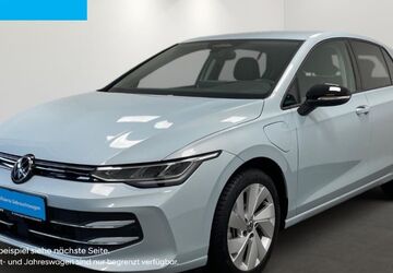VW Golf 14.251 km 29.590 &euro; Düsseldorf 40233