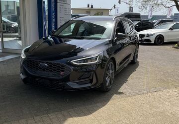 Ford Focus 16.000 km 35.990 &euro; Wipperfuerth 51688