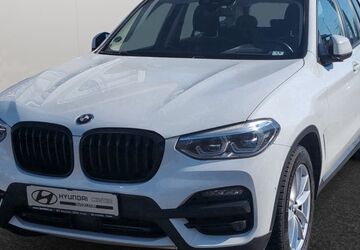 BMW X3 121.500 km 28.990 &euro; Düsseldorf 40233