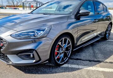 Ford Focus 43.000 km 22.900 &euro; Leverkusen 51373