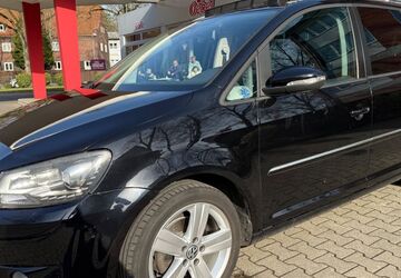 VW Touran 143.147 km 8.200 &euro; Düsseldorf 40599