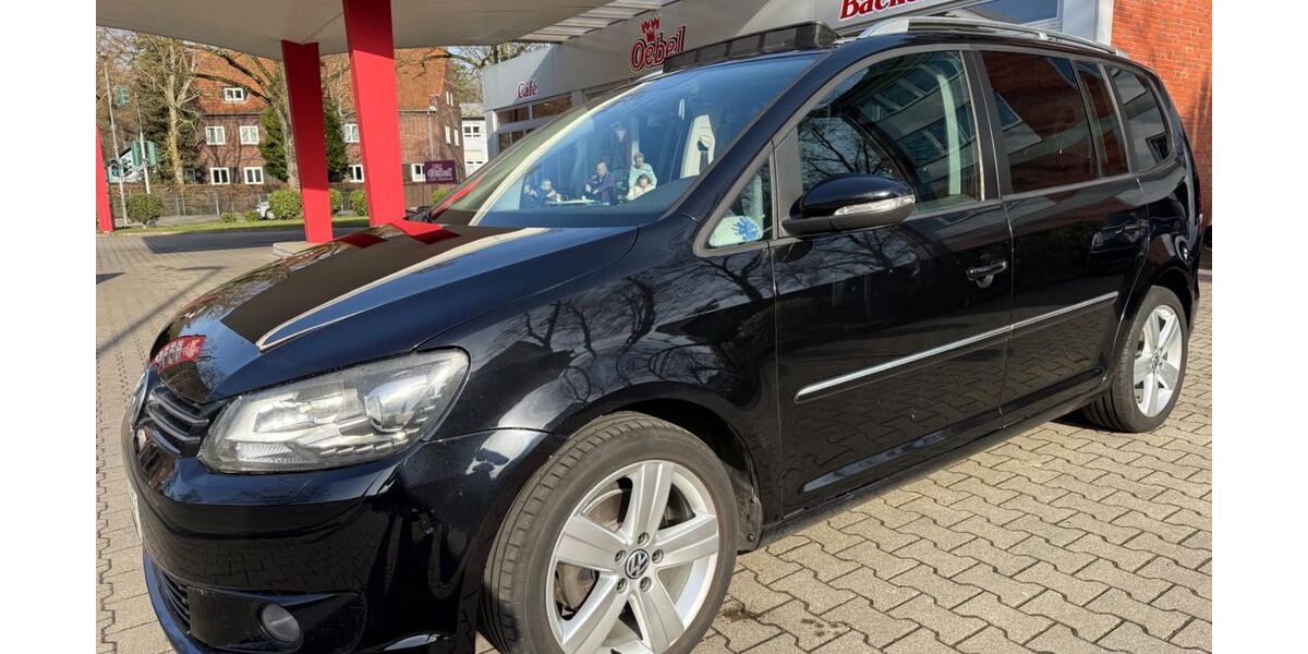 VW Touran 143.147 km 8.200 &euro; Düsseldorf 40599