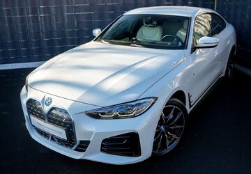BMW i4 46.296 km 38.499 &euro; Dormagen 41539