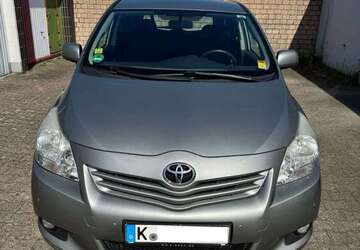 Toyota Verso 213.500 km 6.400 &euro; Köln 50765