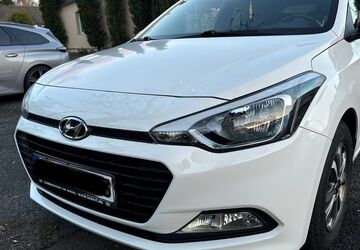 Hyundai i20 67.000 km 9.900 &euro; Köln 51061