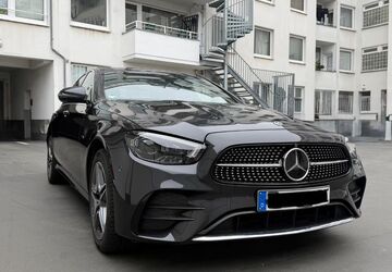 Mercedes-Benz E 300 58.100 km 38.600 &euro; Düsseldorf 40211