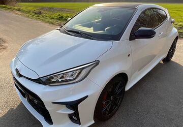 Toyota Yaris 20.000 km 36.900 &euro; Köln 50968