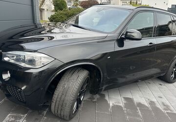 BMW X5 64.050 km 38.990 &euro; Leverkusen 51377