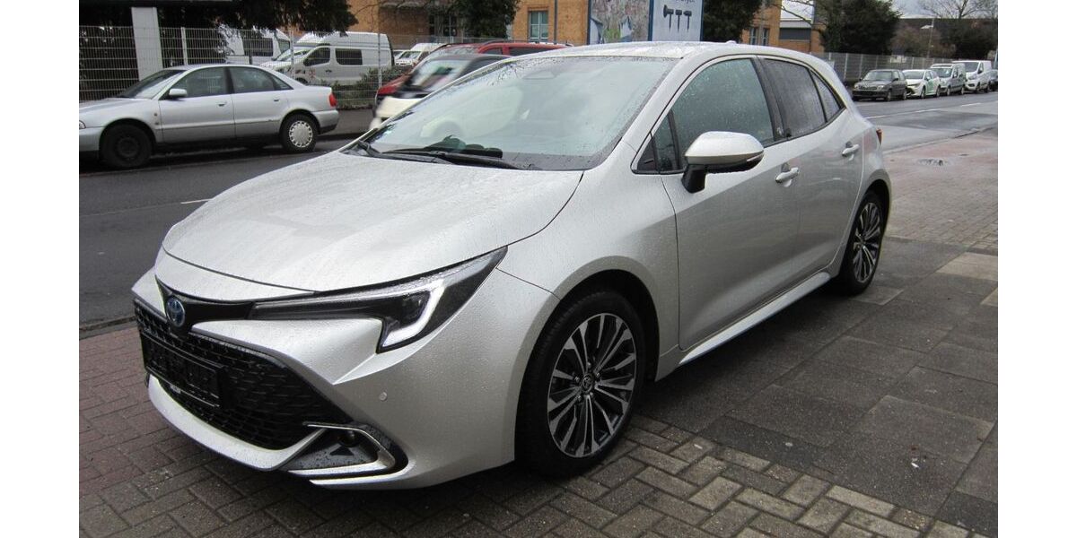 Toyota Corolla 77.300 km 19.990 &euro; Köln 51105