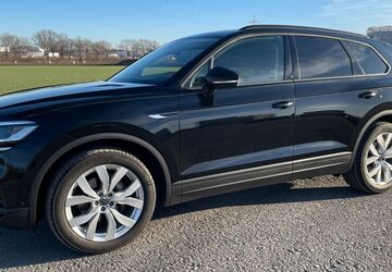 VW Touareg 55.500 km 44.100 &euro; Köln 50997