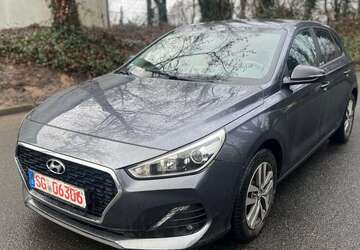 Hyundai i30 100.000 km 12.900 &euro; Solingen 42655