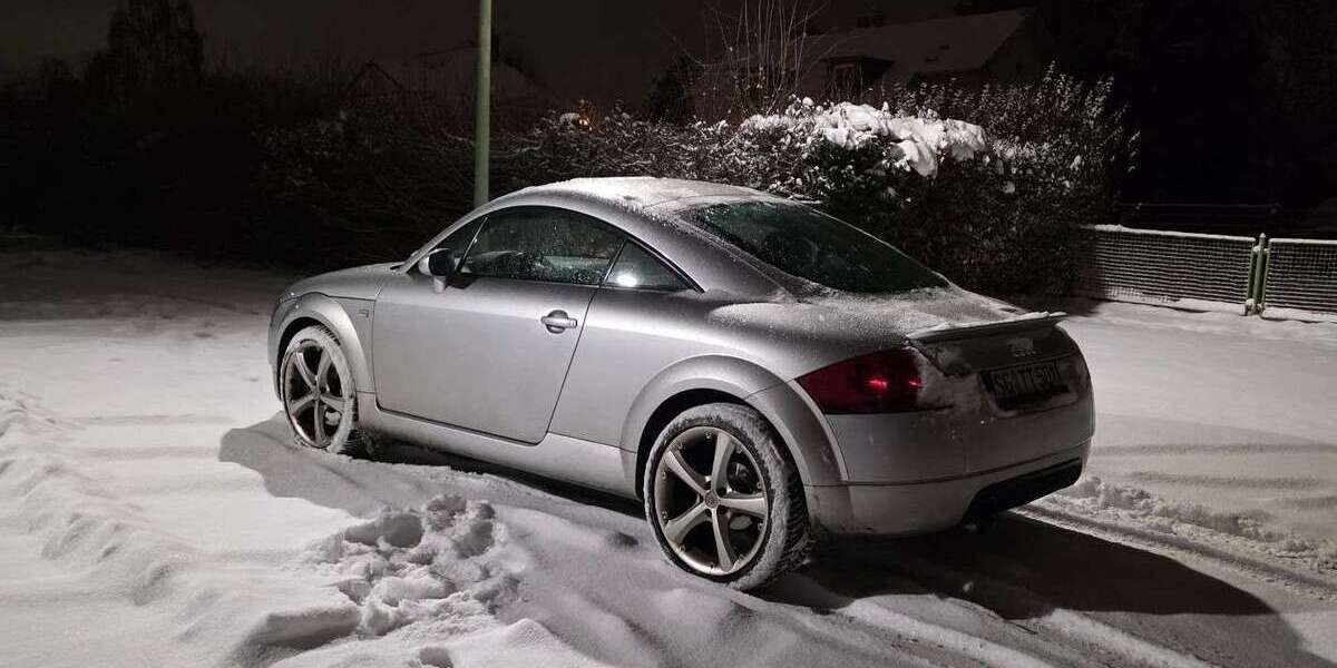 Audi TT 231.000 km 3.800 &euro; Gräfrath (Solingen) 42653