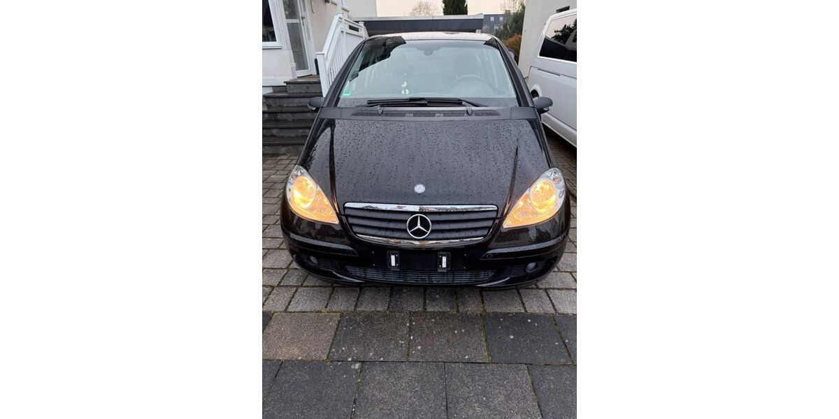 Mercedes-Benz A 180 225.000 km 2.850 &euro; Köln 51109