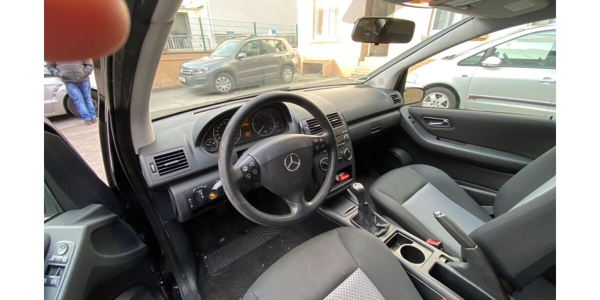 Mercedes-Benz A 160 260.000 km 1.500 &euro; Wuppertal 42107