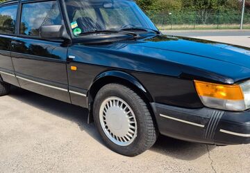 Saab 900 210.000 km 8.990 &euro; Sprockhövel 45549