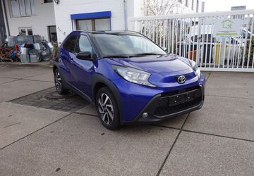Toyota Aygo (X) 7.600 km 15.499 &euro; Köln 51149