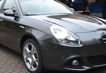 Alfa Romeo Giulietta 102.000 km 12.650 &euro; Remscheid 42859