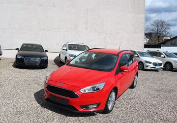 Ford Focus 82.313 km 5.990 &euro; Solingen 42653