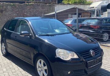 VW Polo 162.000 km 2.700 &euro; Solingen 42655